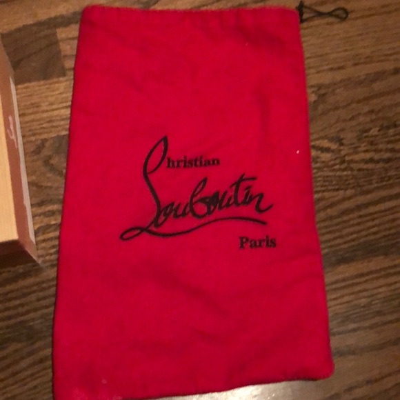 Christian Louboutin Very Prive red bottoms heels - Picture 8 of 8